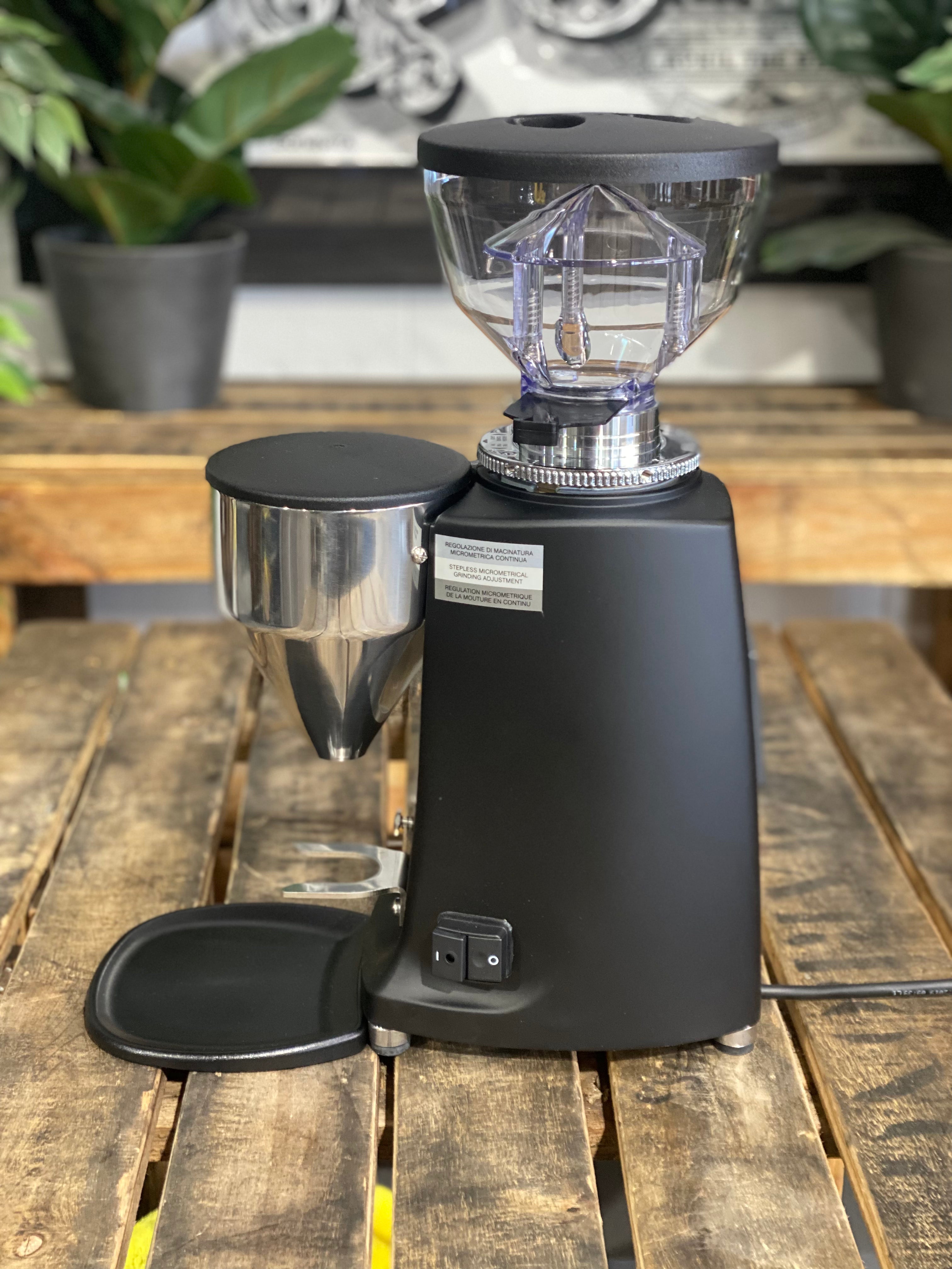 Mazzer Mini Electronic B Brand Espresso - Coffee Grinder - Black