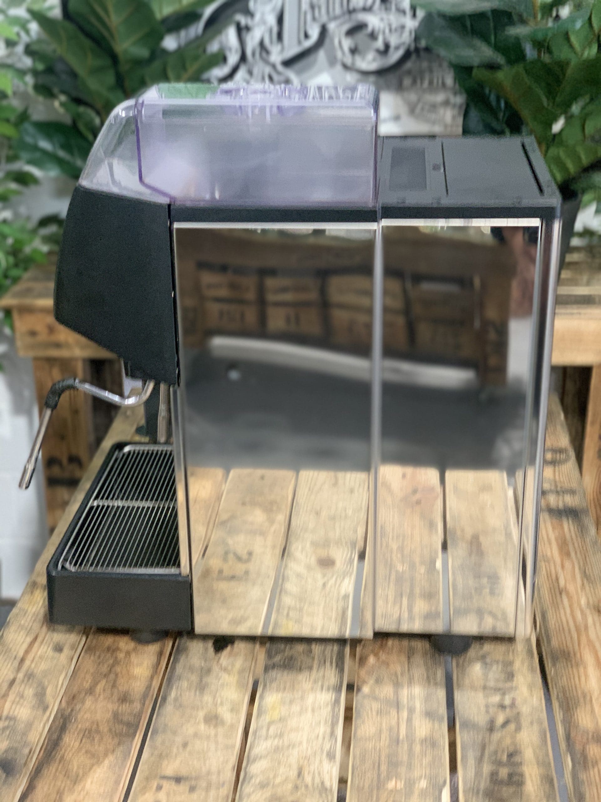 Nuova Simonelli Prontobar - Fully Automatic Coffee Machine