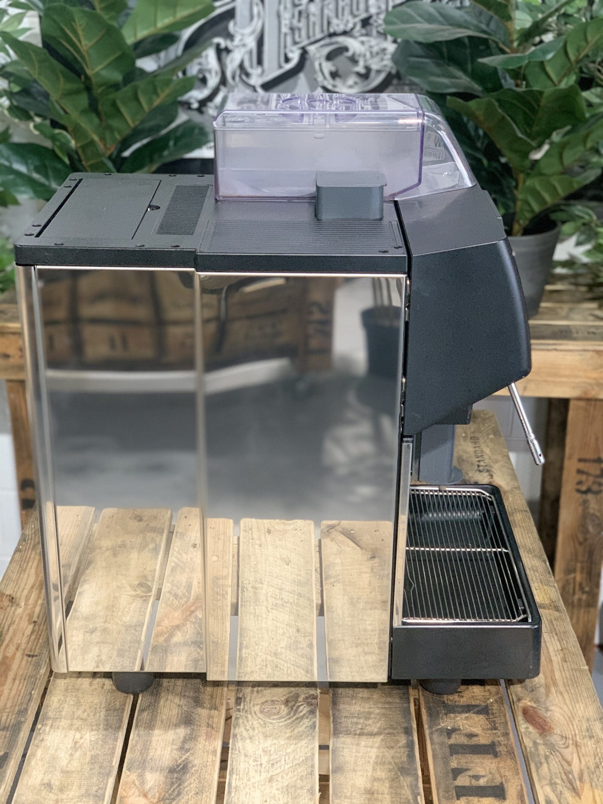 Nuova Simonelli Prontobar - Fully Automatic Coffee Machine
