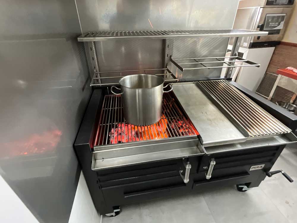 Pira M150 Charcoal Barbecue Grill - 160