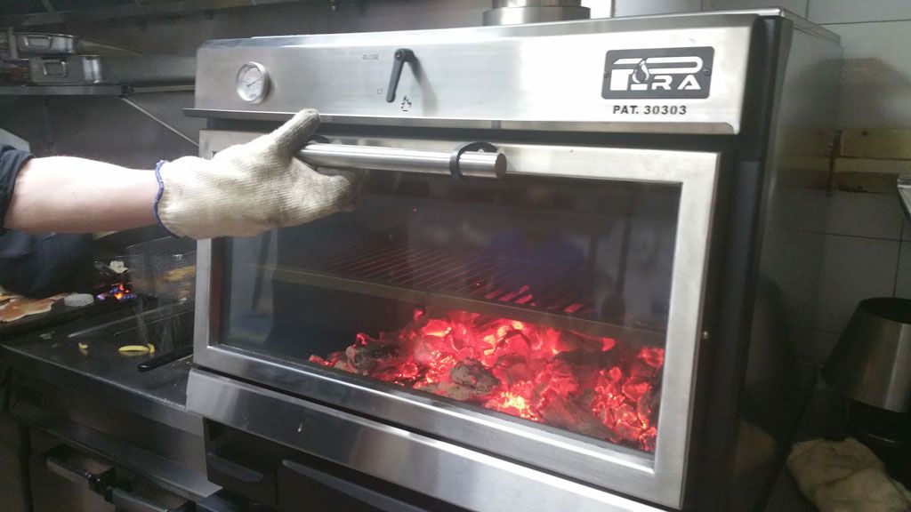 Pira 70 XL Lux AB Charcoal Oven - 480.102