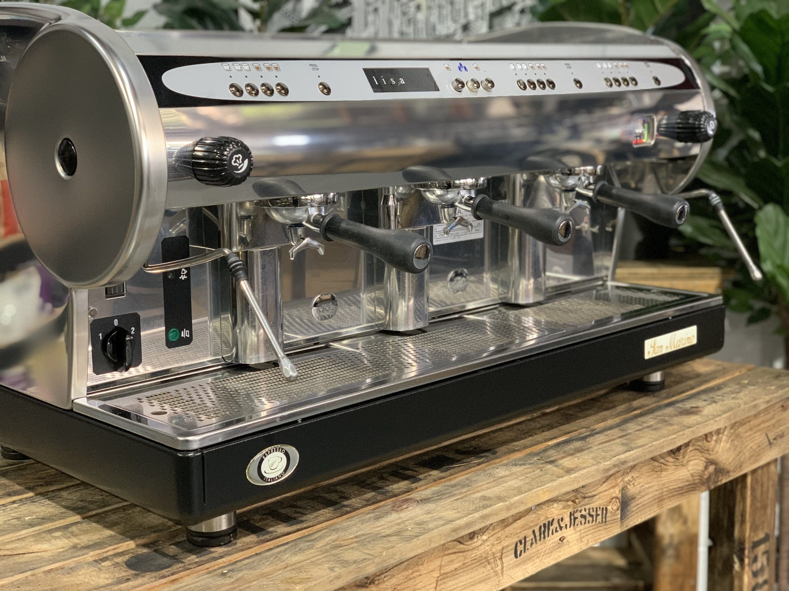 San Marino Lisa R - 3 Group Commercial Espresso Machine