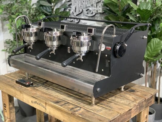 Synesso Cyncra Matte w. Shot Timers - 3 Group Commercial Espresso Machine - Black