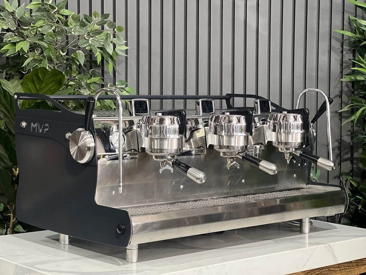Synesso MVP - - 3 Group Commercial Espresso Machine - Commercial