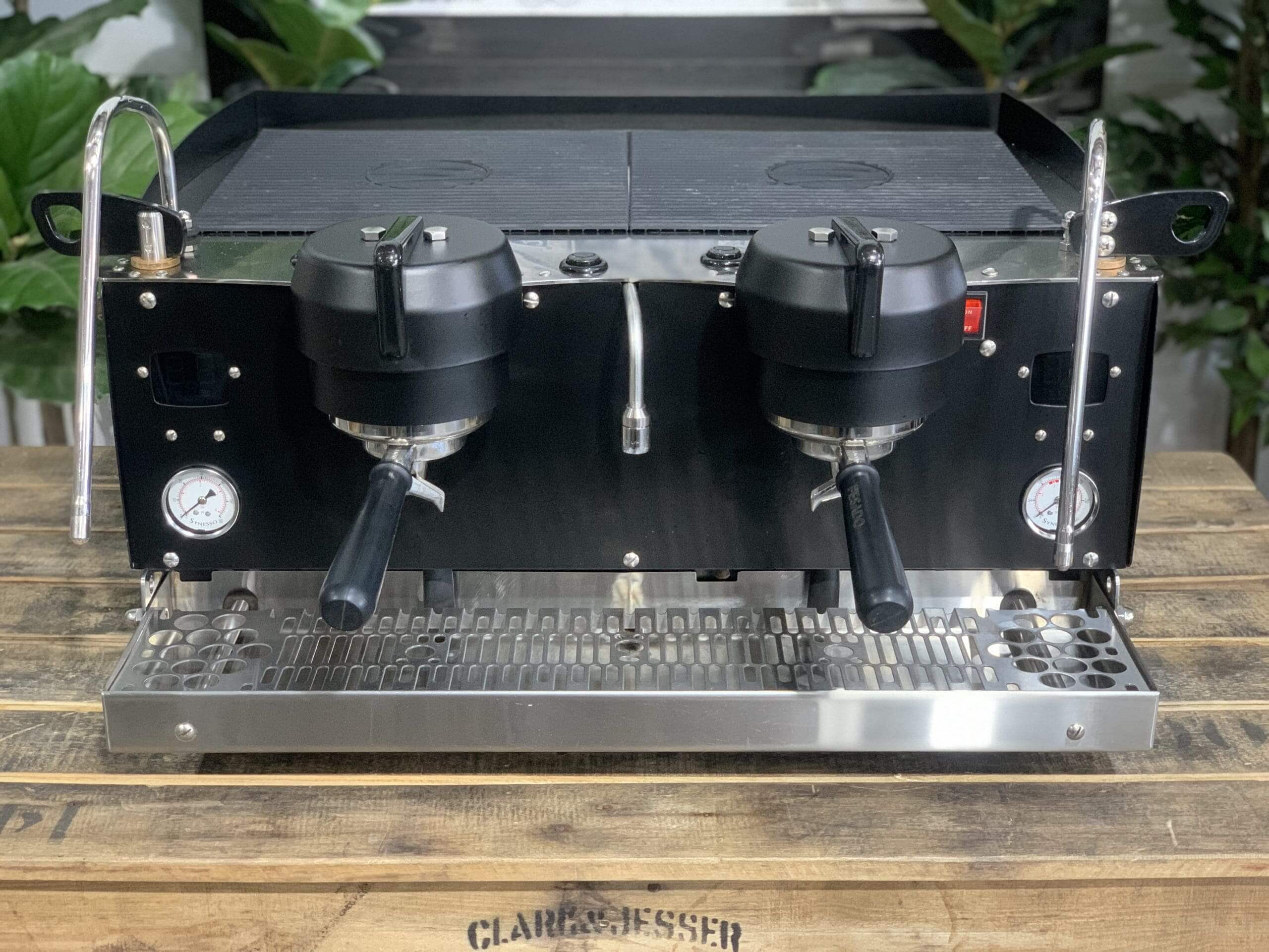 Synesso S200 - 2 Group Commercial Espresso Machine - Black