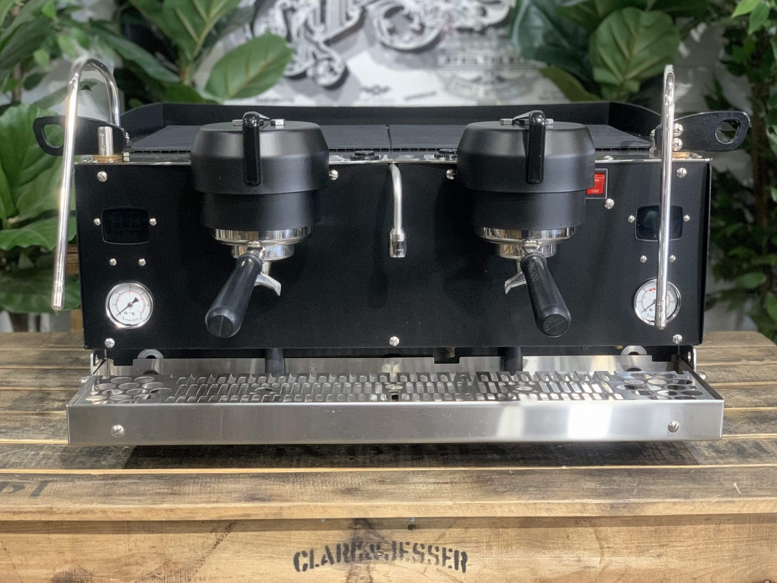 Synesso S200 - 2 Group Commercial Espresso Machine - Black