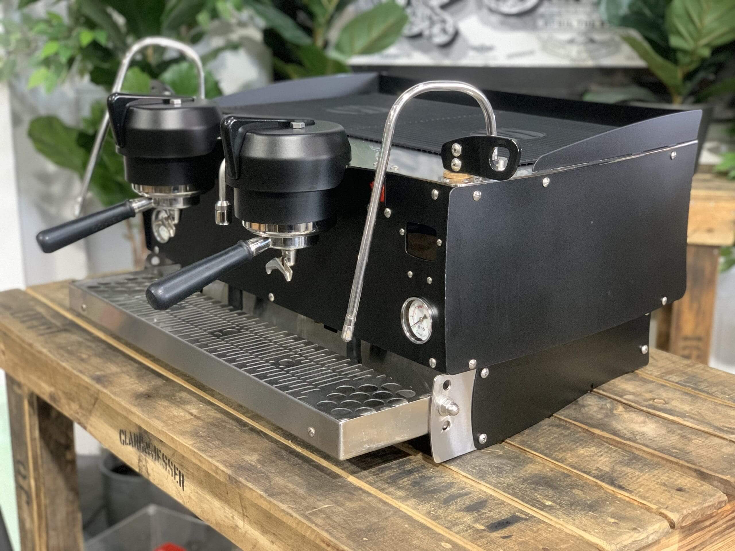 Synesso S200 - 2 Group Commercial Espresso Machine - Black
