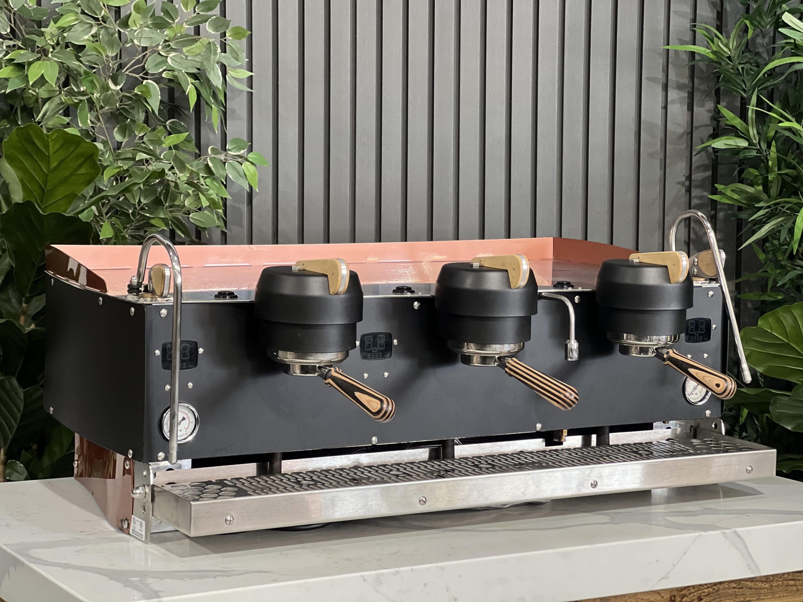 Synesso S300 Timber Accents 3 Group Black & Copper