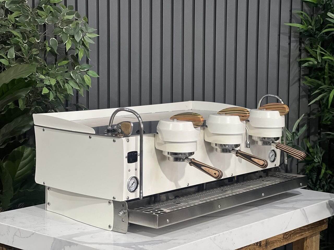 Synesso S300 White w Accents - 3 Group Commercial Espresso Machine - Timber