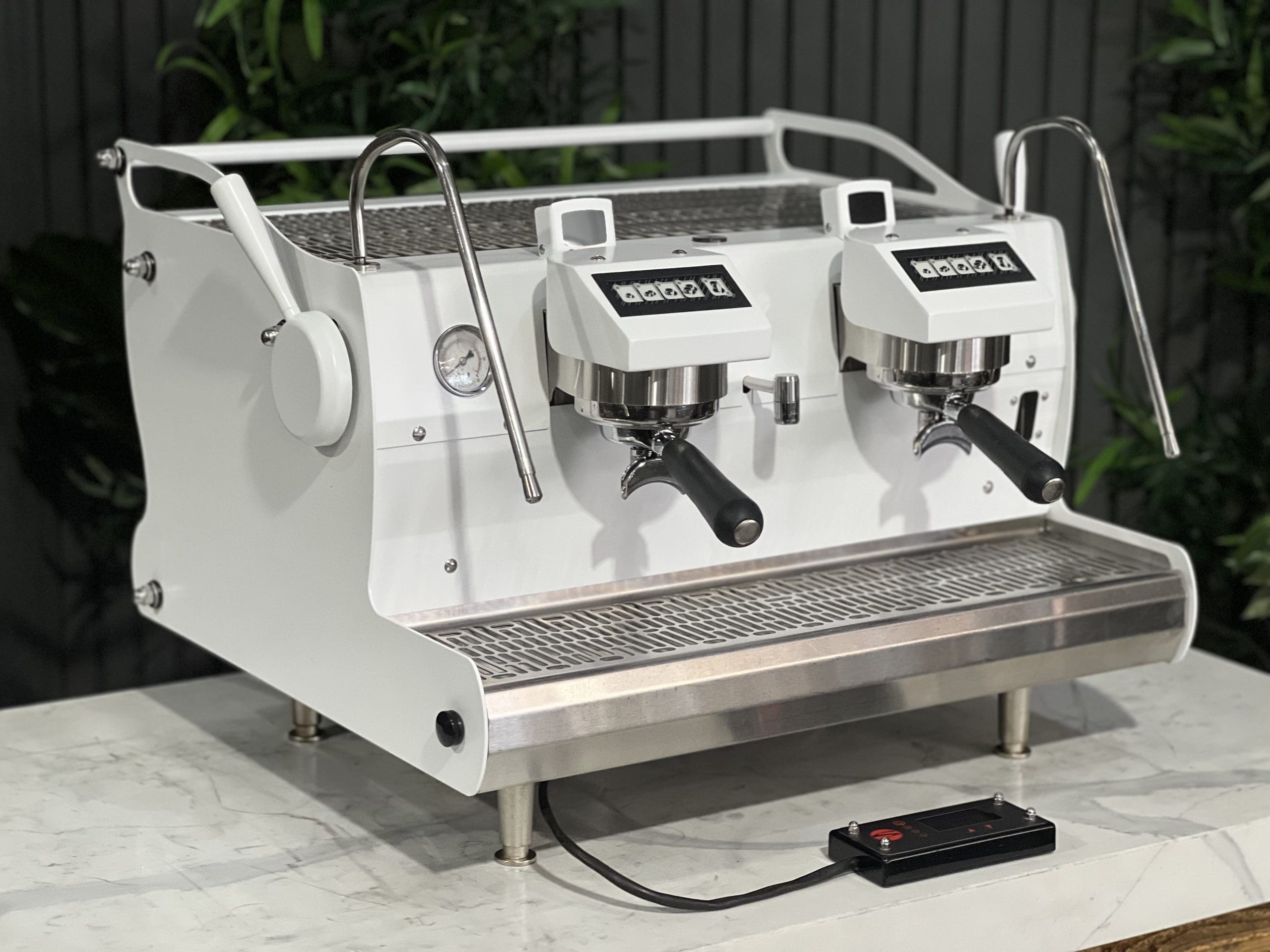 Synesso Sabre Pull Out PID 2 Group White