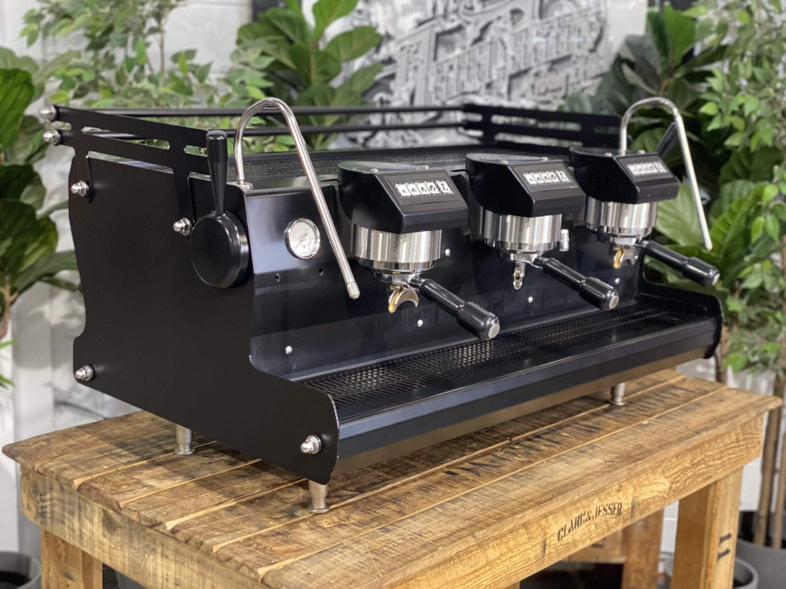 Synesso Sabre - 3 Group Commercial Espresso Machine - Black
