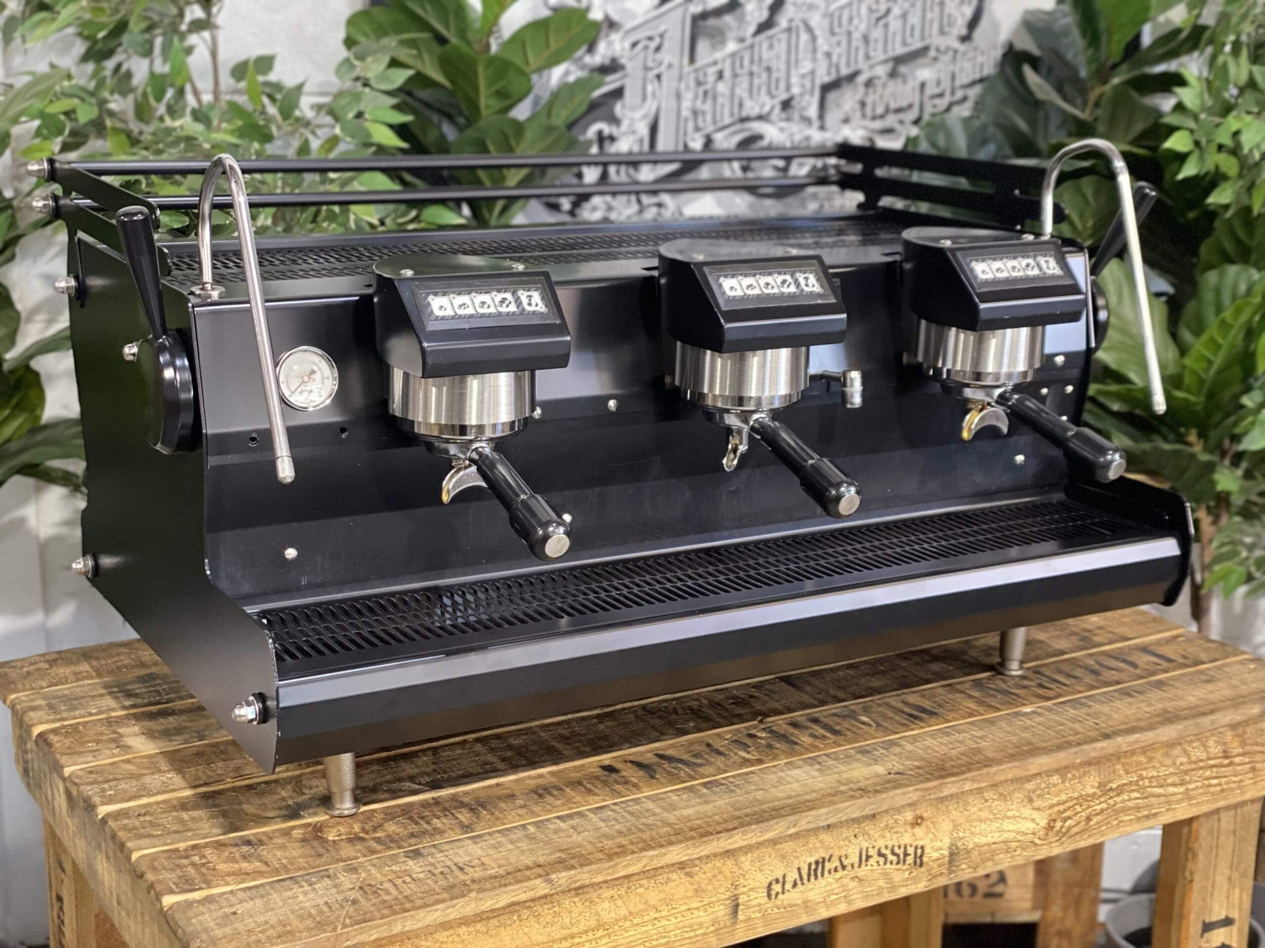 Synesso Sabre - 3 Group Commercial Espresso Machine - Black