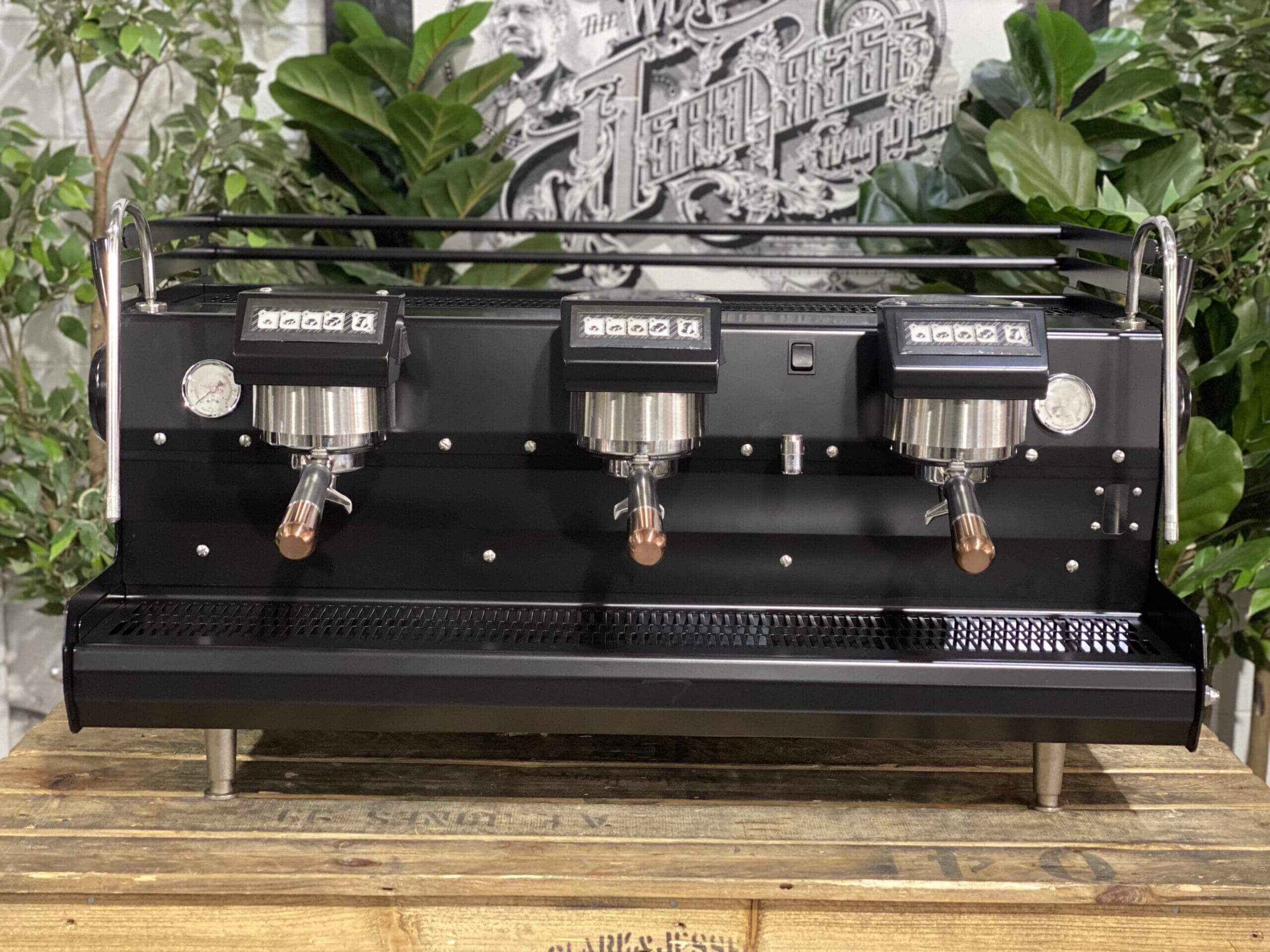 Synesso Sabre Black & Handles - 3 Group Commercial Espresso Machine - Bronze