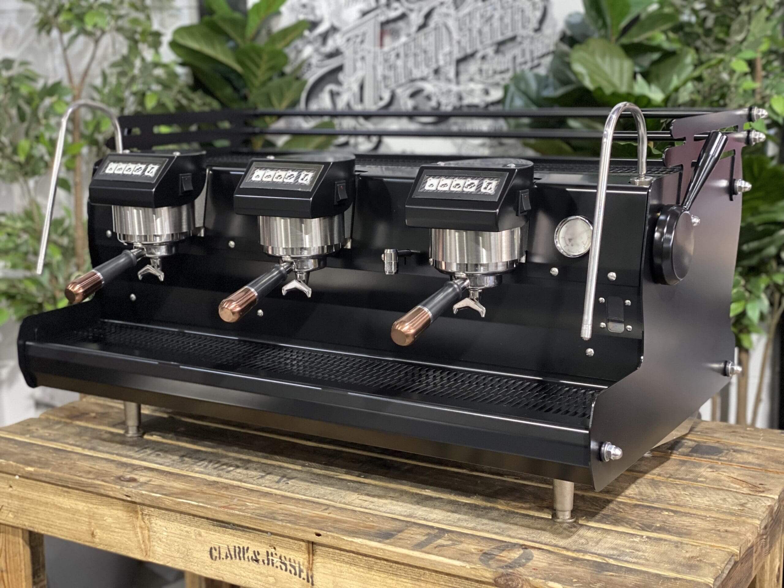 Synesso Sabre Black & Handles - 3 Group Commercial Espresso Machine - Bronze