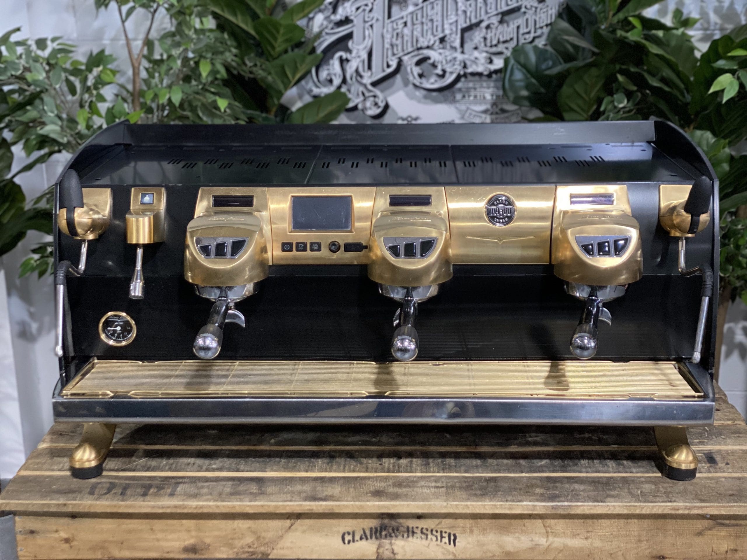 Custom Victoria Arduino Machine Victoria Arduino Black Eagle 3 Group Full Black Custom Anodized Gold A
