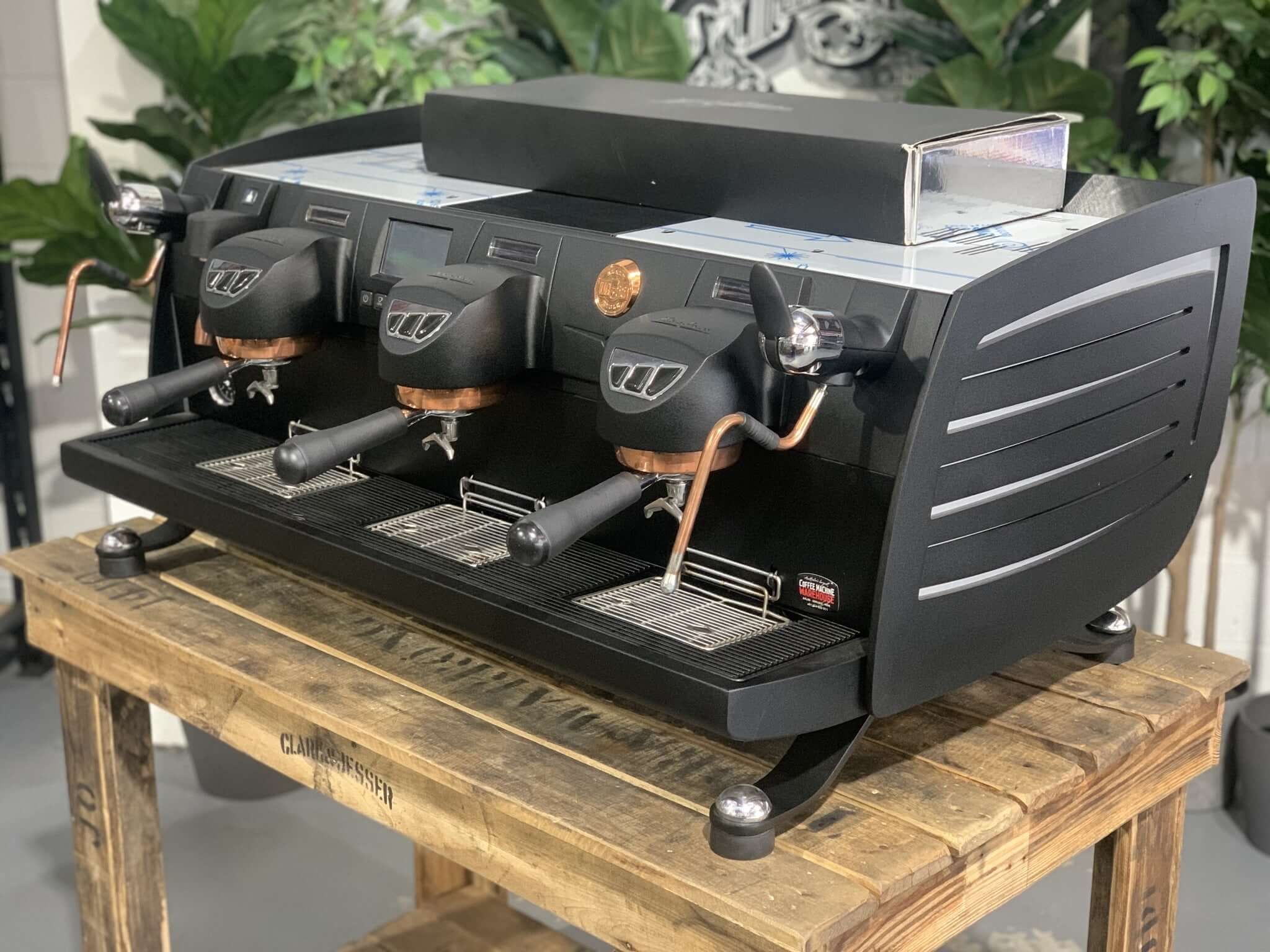 Victoria Arduino Black Eagle Gravimetric Black - 3 Group Commercial Espresso Machine - Copper