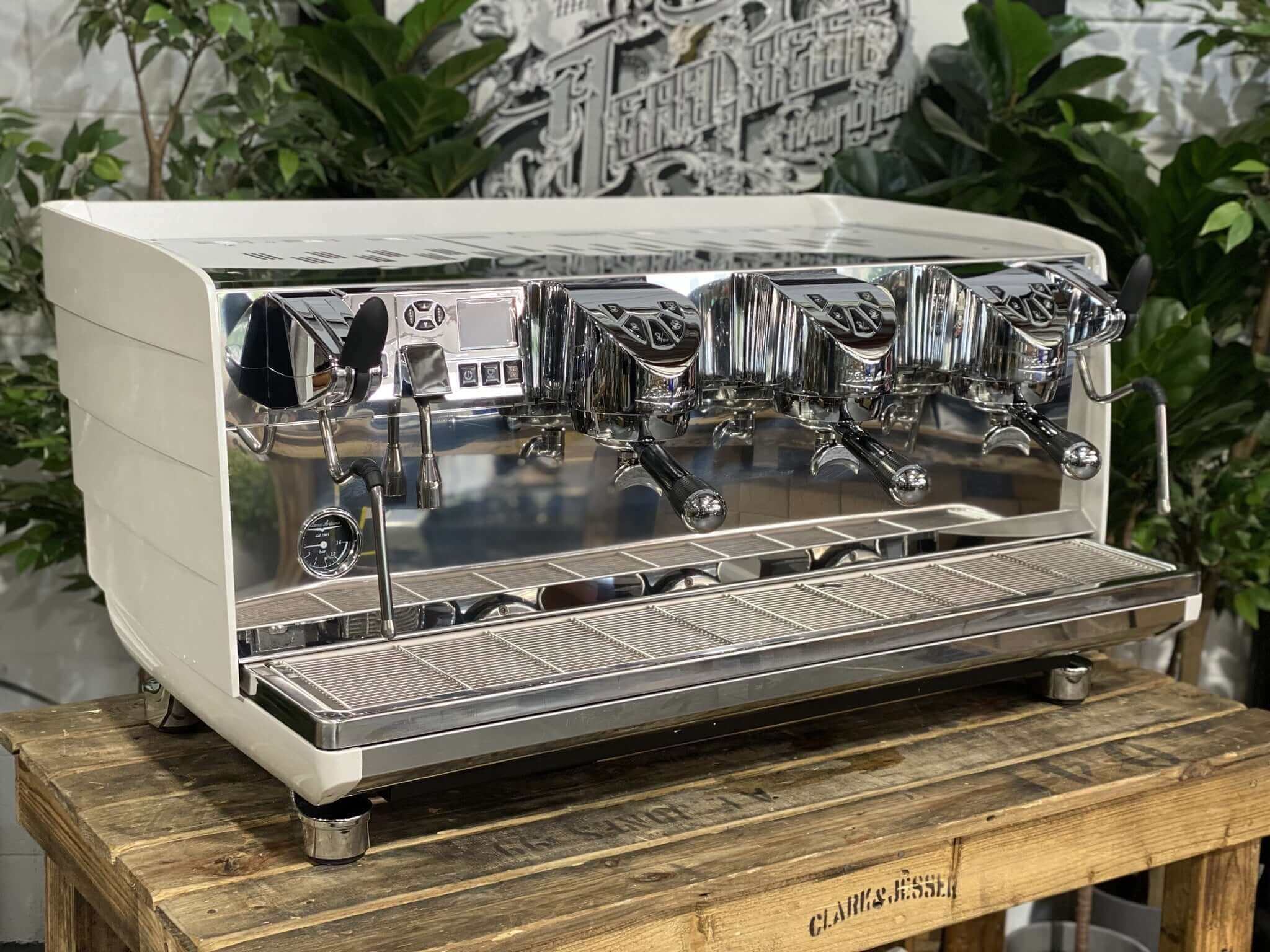 Victoria Arduino White Eagle T3 White - 3 Group Commercial Espresso Machine - Stainless