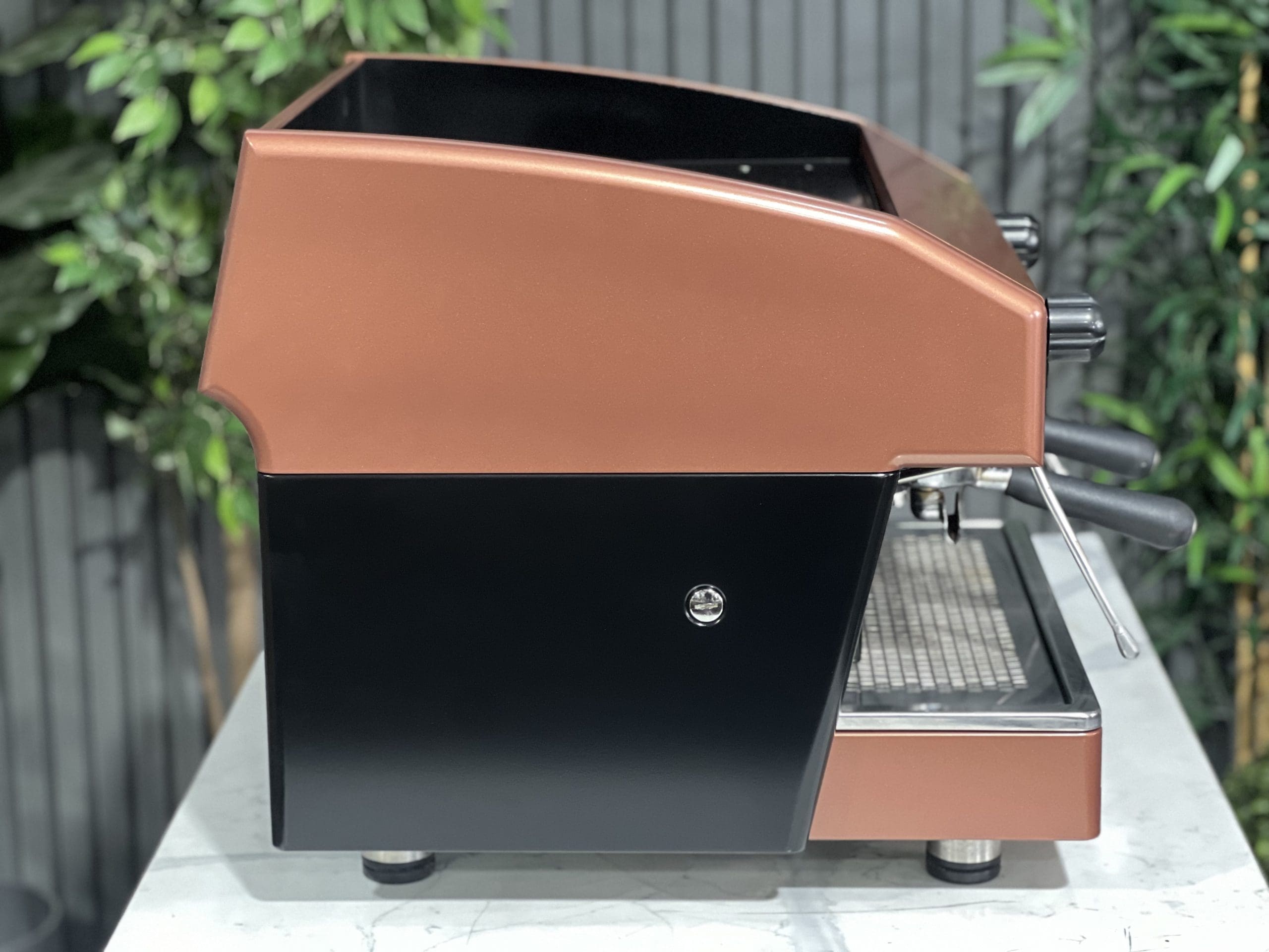 Wega Atlas Compact 2 Group Black & Bronze