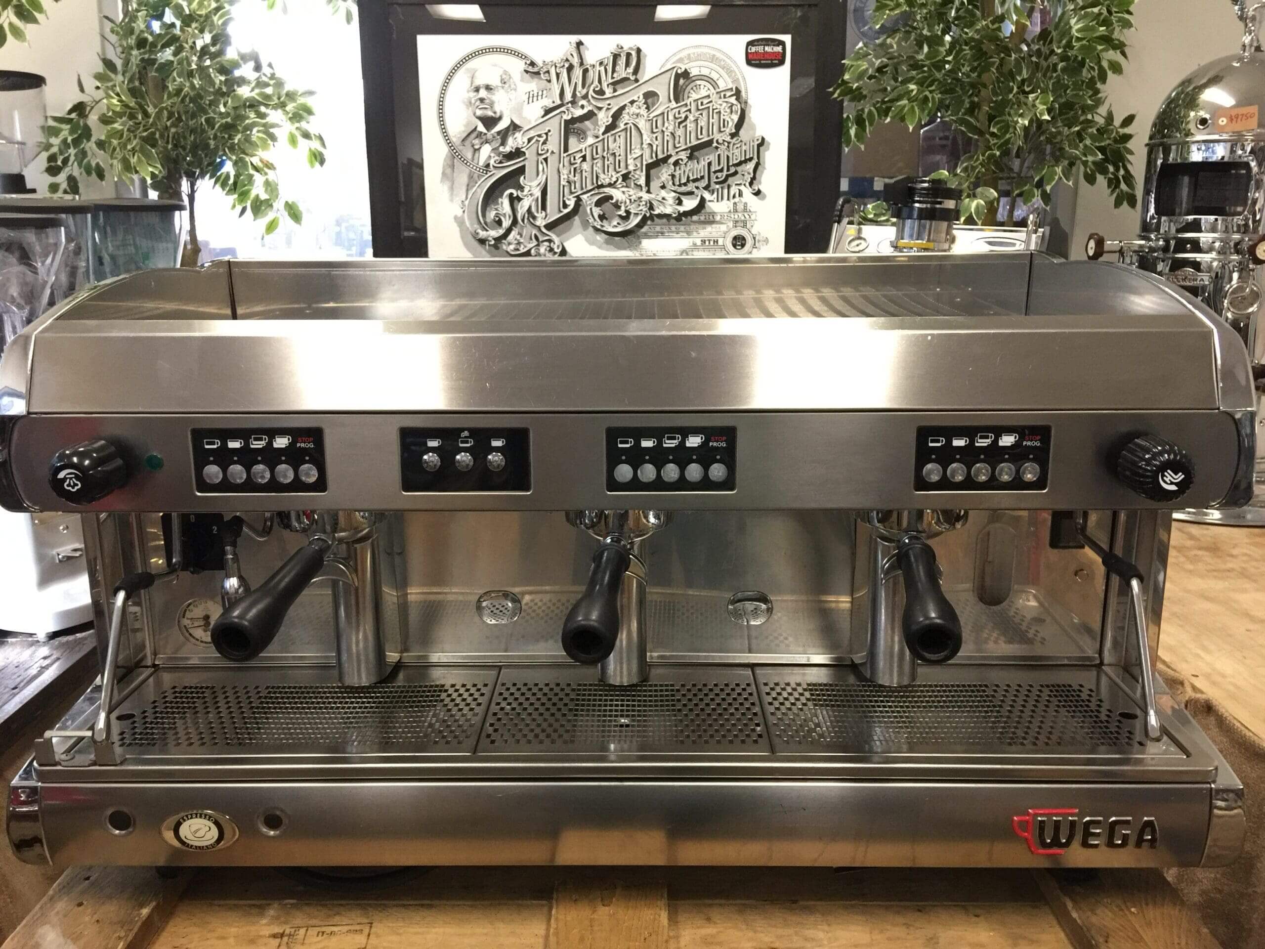 Wega Polaris - 3 Group Commercial Espresso Machine - Chrome