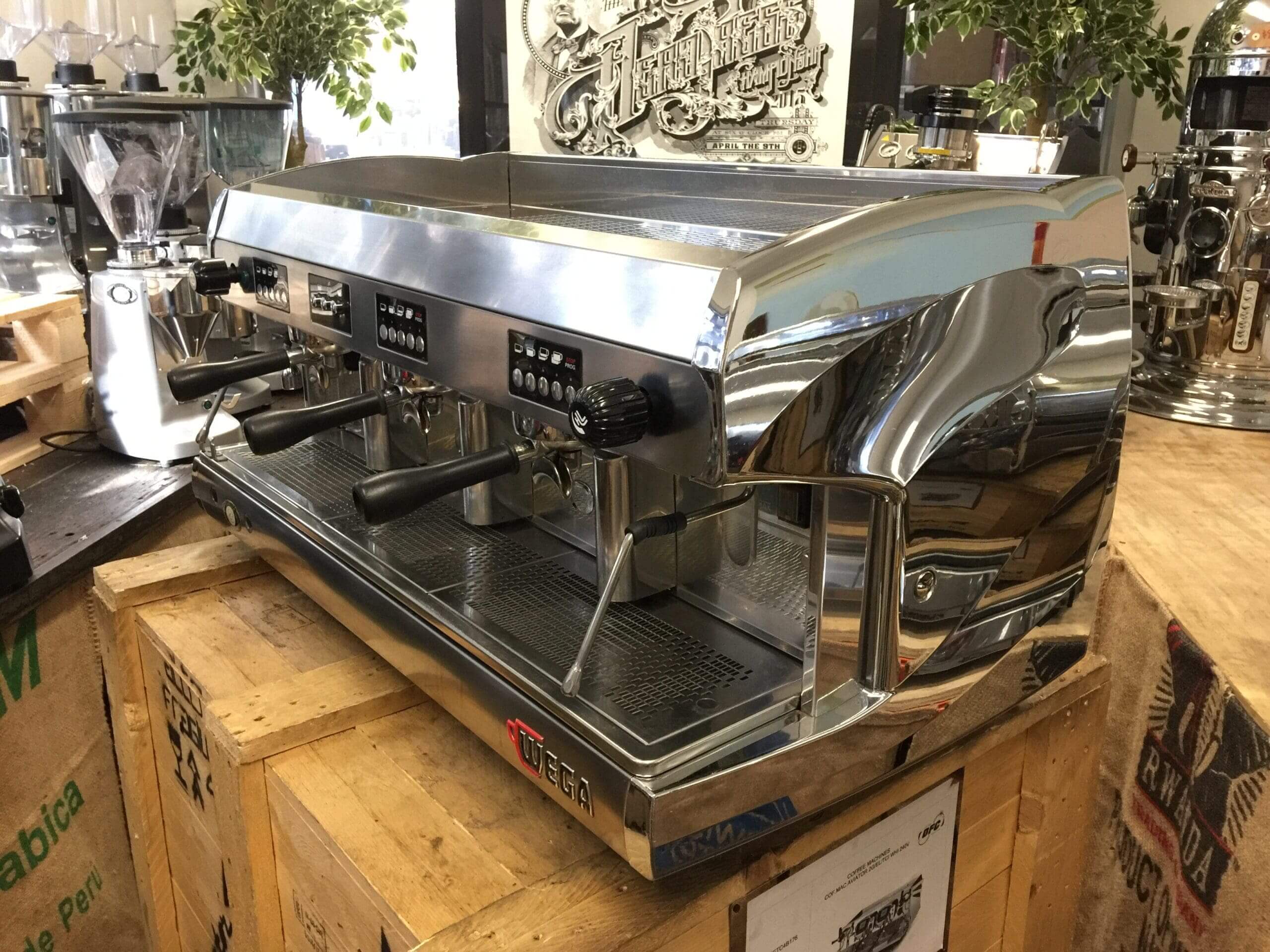 Wega Polaris - 3 Group Commercial Espresso Machine - Chrome