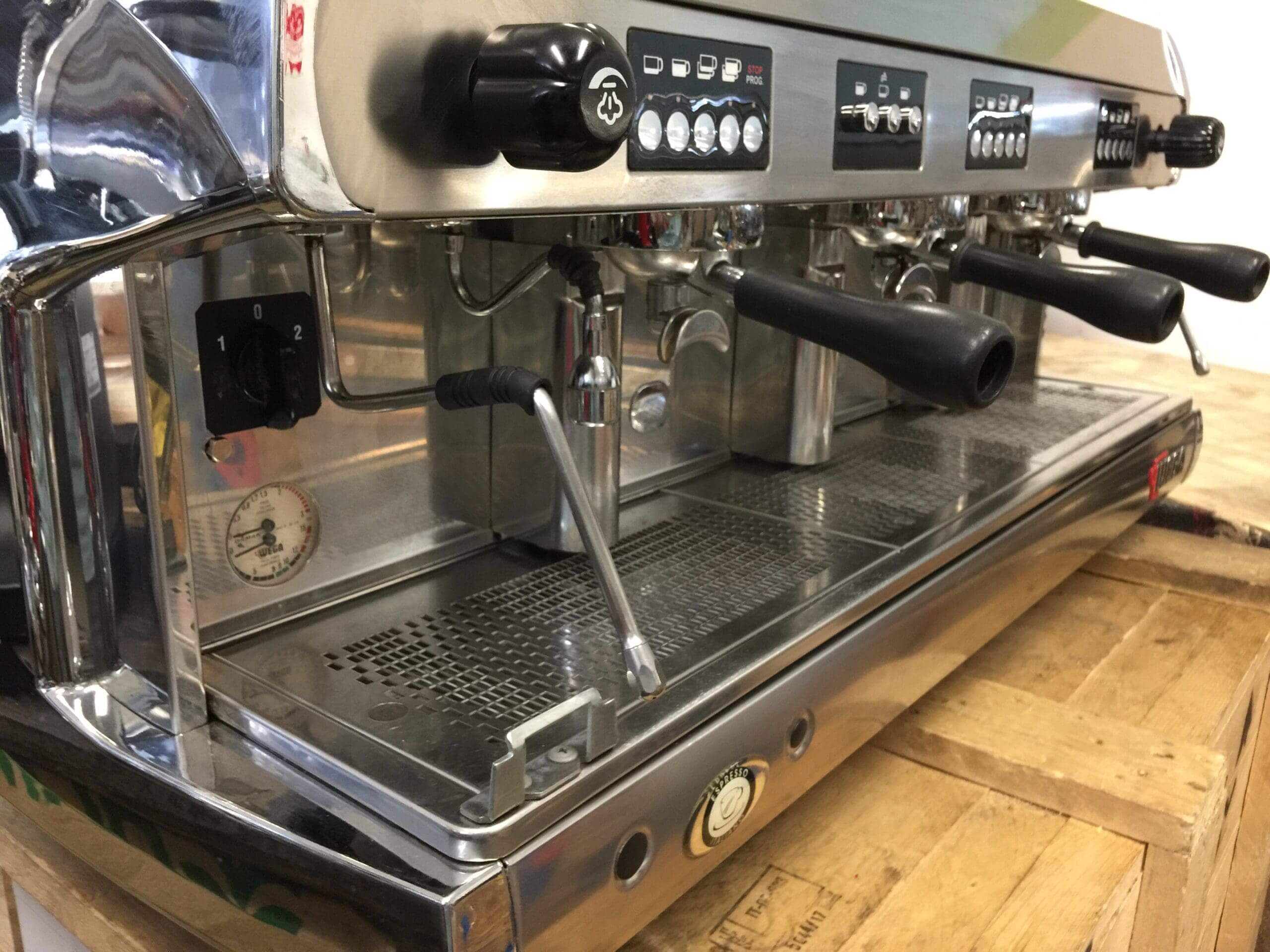 Wega Polaris - 3 Group Commercial Espresso Machine - Chrome
