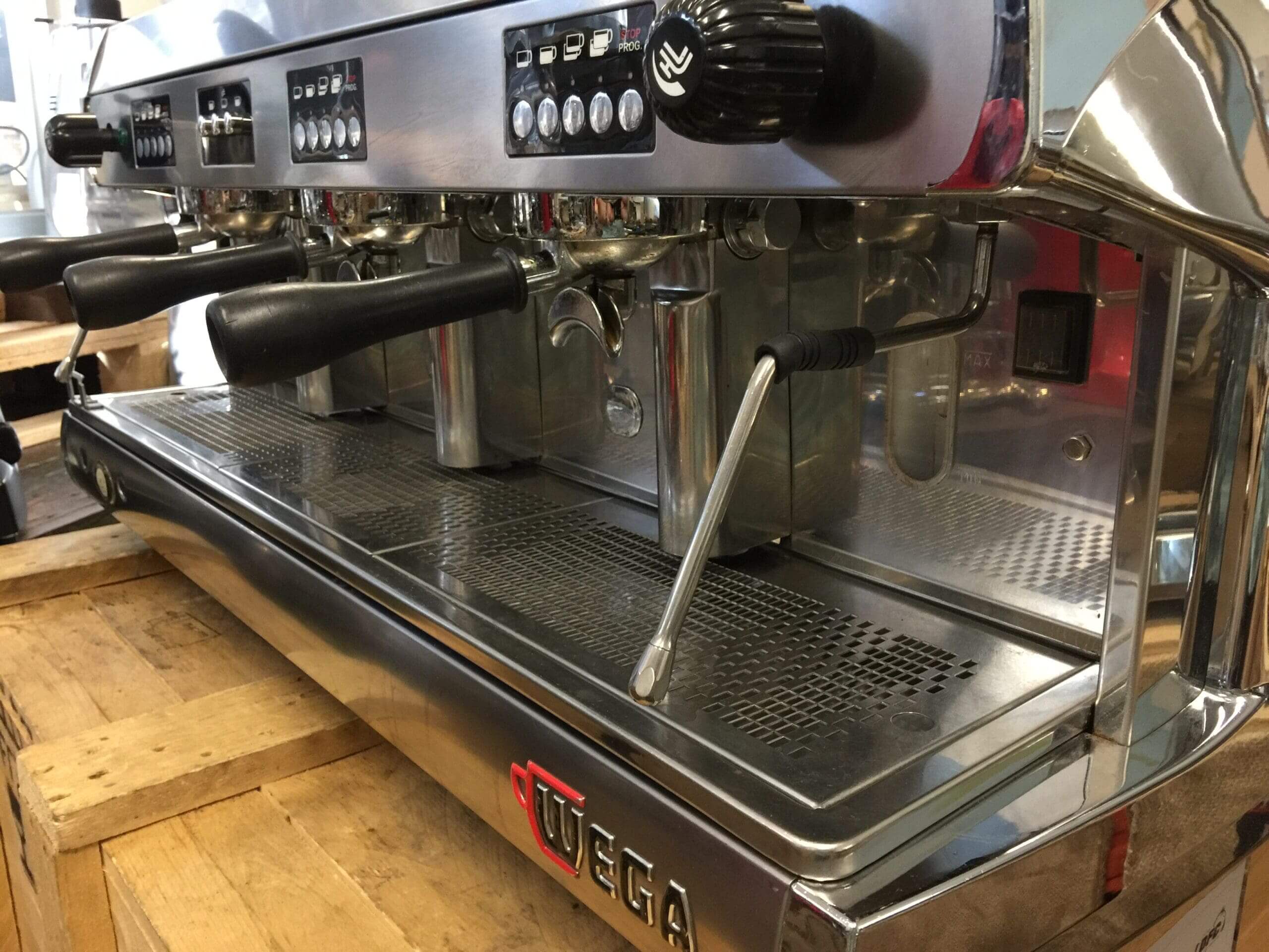 Wega Polaris - 3 Group Commercial Espresso Machine - Chrome