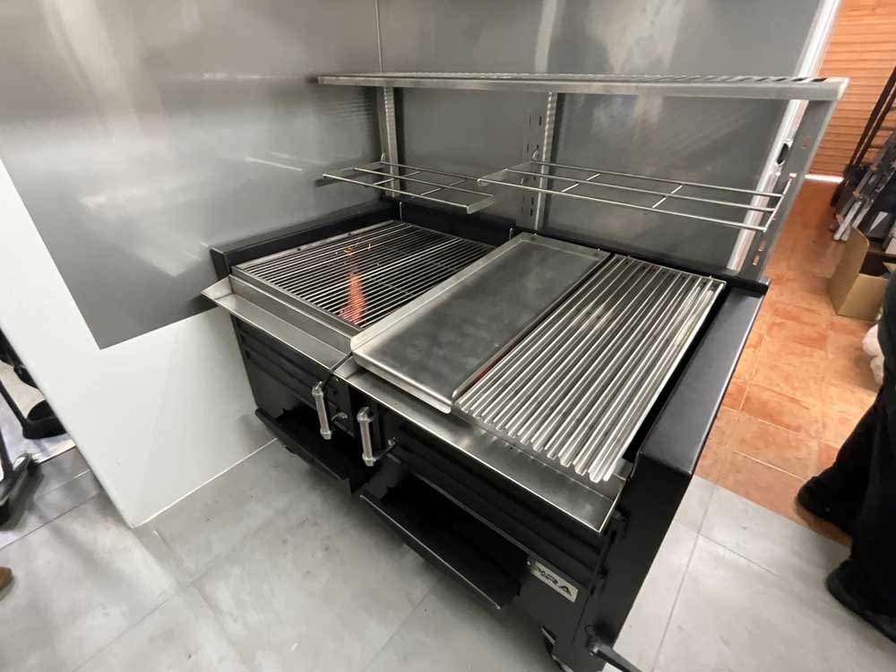 Pira M150 Charcoal Barbecue Grill - 160