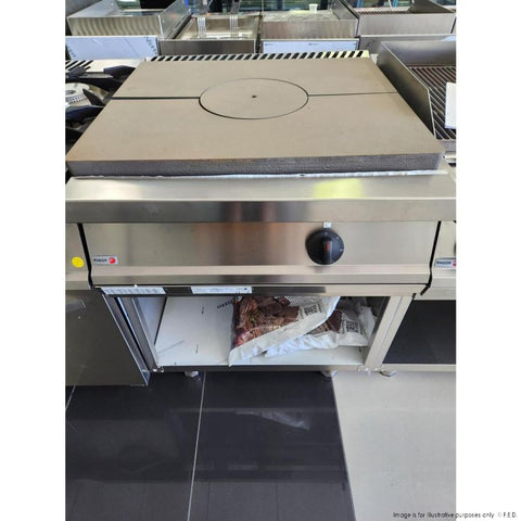 Ex-showroom: Fagor 700 series natural gas cast iron solid top CG7-10