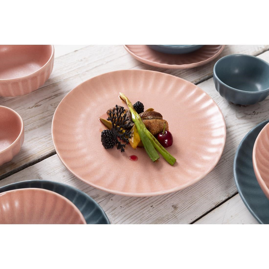 Olympia Corallite Plates Peach - 280mm (6 pack) - FU212