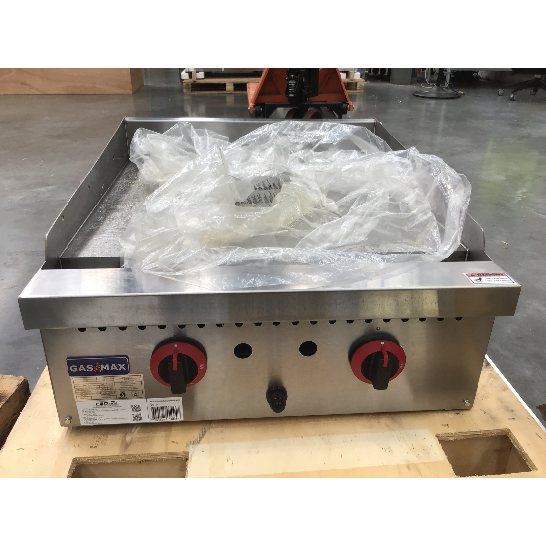 CLEARANCE - Gasmax Two burner NG Griddle Top - GG-24-NSW2171