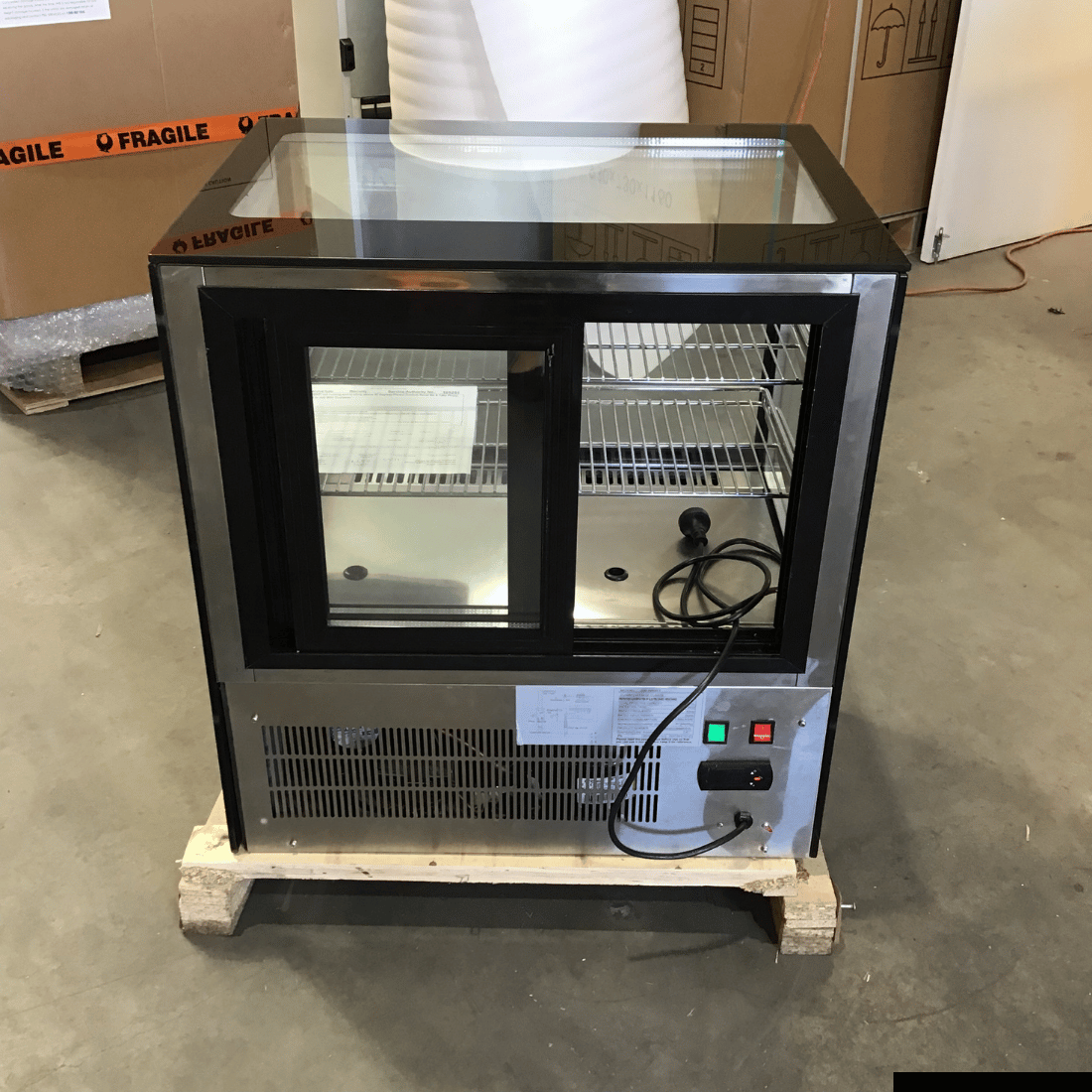 2NDs: Bonvue counter top square glass cold food display - GN-660RT-QLD365