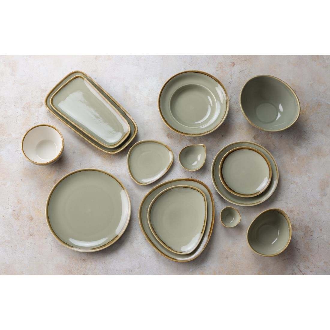 Olympia Kiln Medium Platter Moss 295mm - CP173