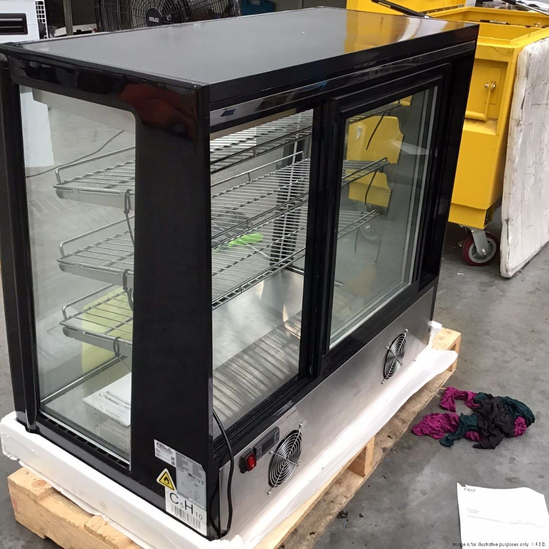 2NDs: Bonvue Chilled Angled Counter-Top Food Display - CTA-246-NSW2115