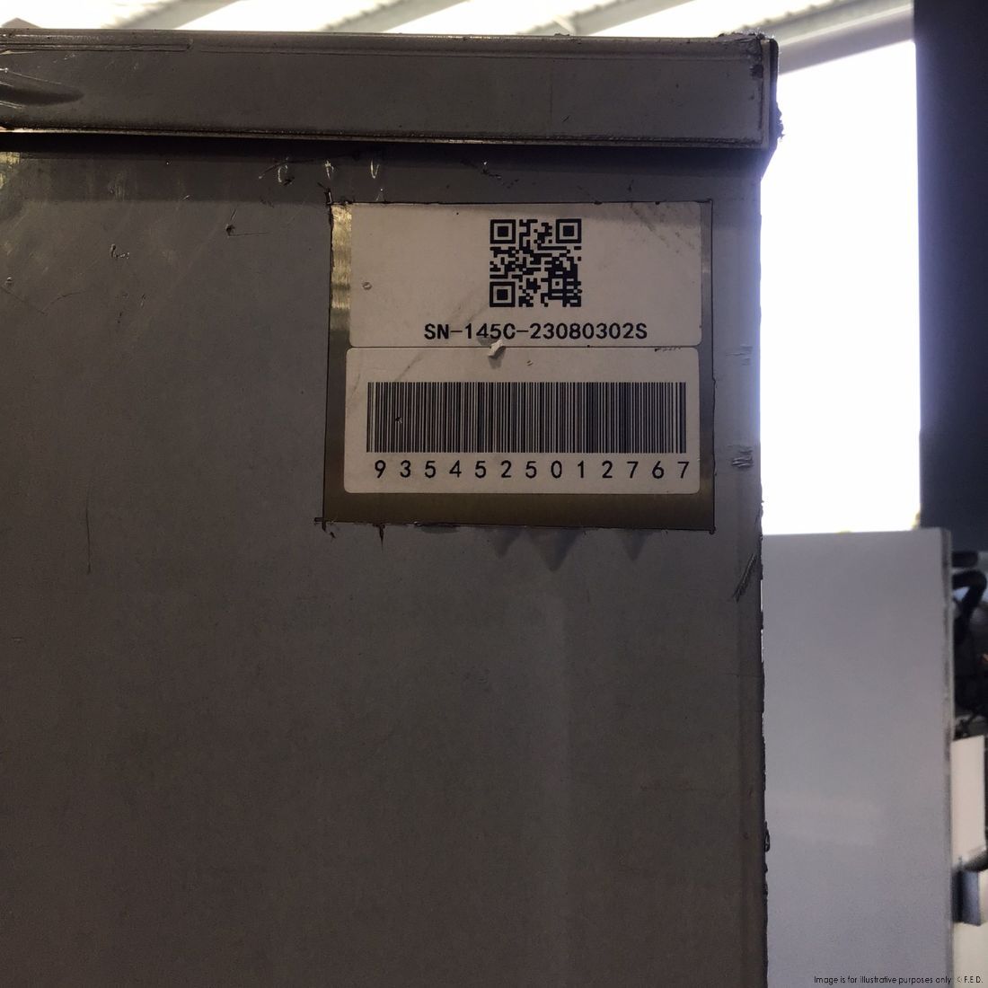 2NDs: Blizzard Professional Ice Maker - SN-145C-QLD376