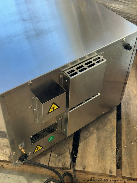 CLEARANCE - ExtremePro 4L Speed Oven - NP-MWO-SA11-Mar