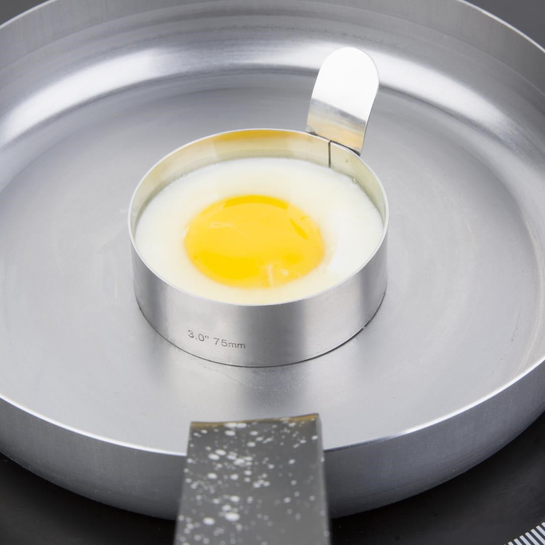 Vogue Stainless Steel Egg Ring - K893