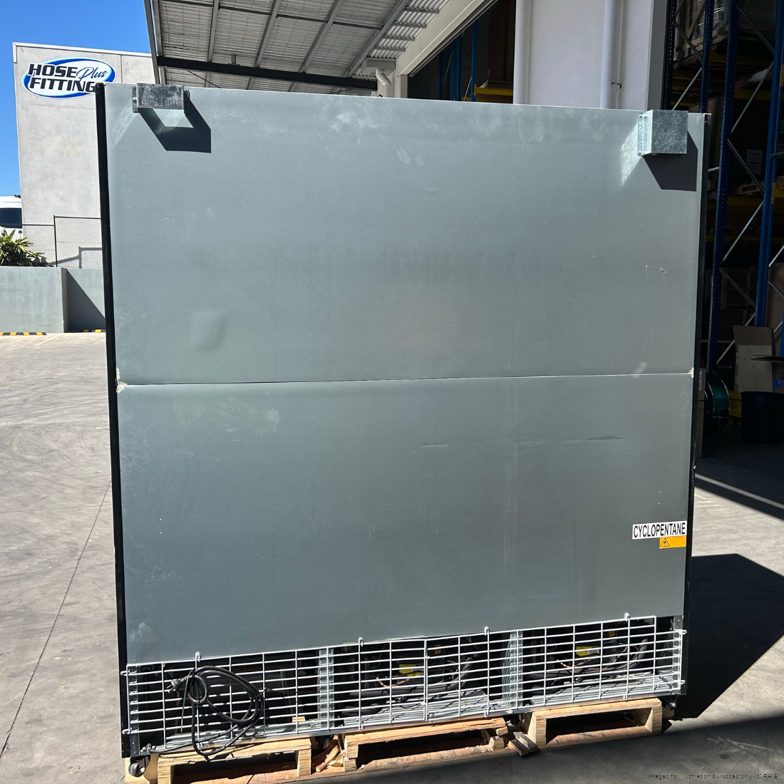 CLEARANCE - Thermaster Triple Door Supermarket Freezer - LG-1500BGBMF-QLD126