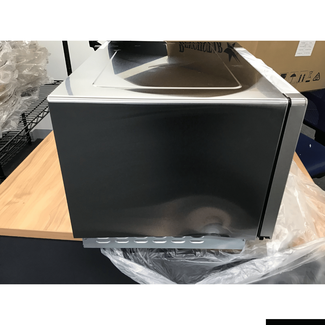 2NDs: Benchstar Stainless Steel Microwave Oven - MD-1400-QLD373