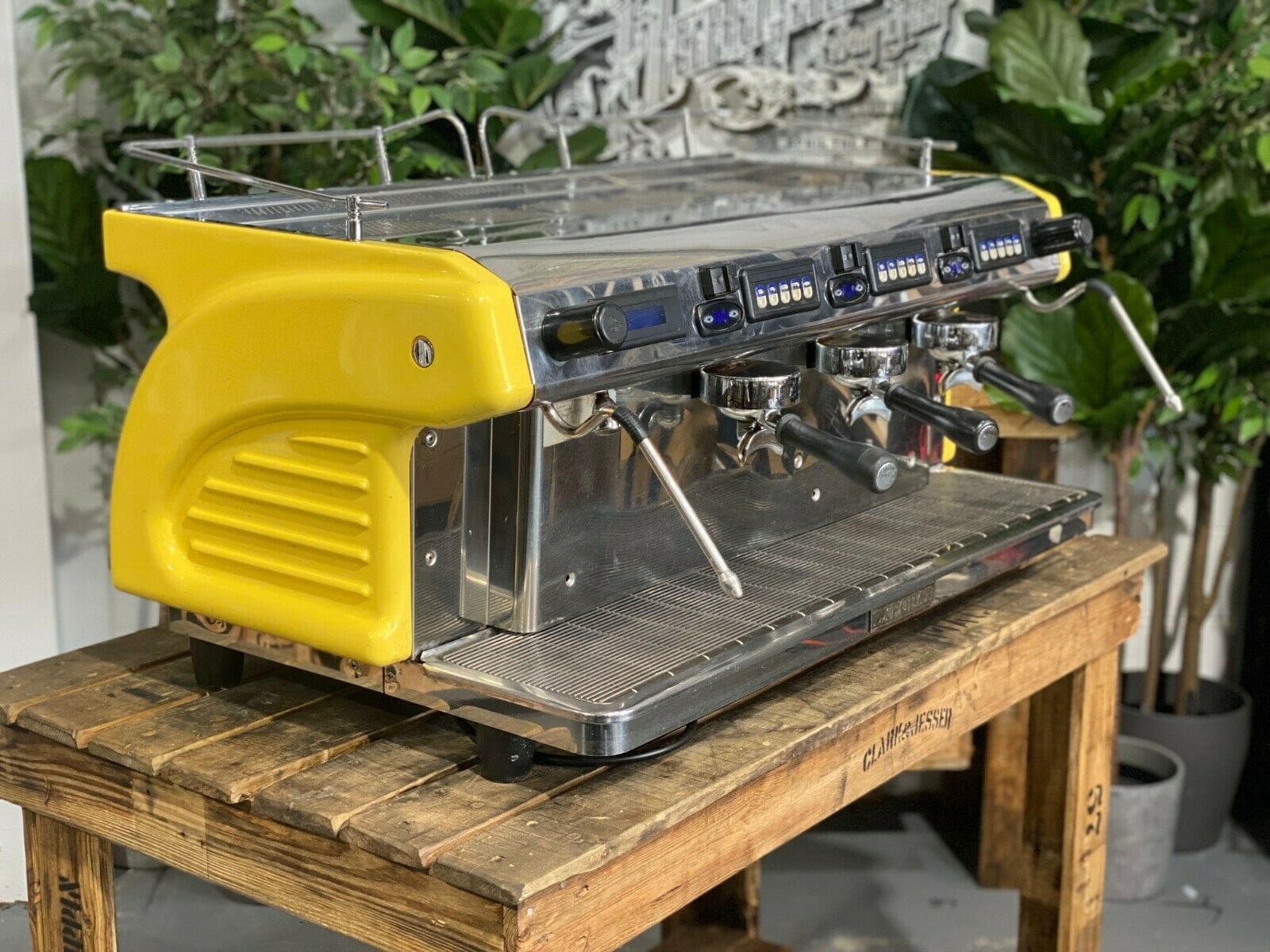 Expobar Ruggero - 3 Group Commercial Espresso Machine - Yellow
