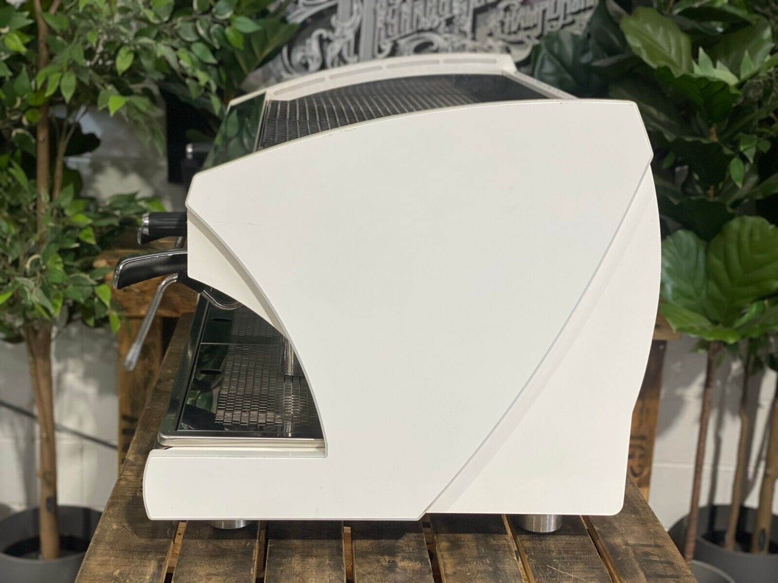 Wega Polaris Tron 2 Group White