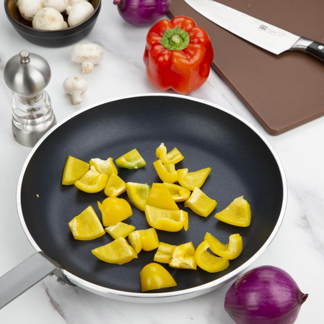 Vogue Aluminium Non-stick Teflon Platinum Plus Frying Pan 320mm - HT982