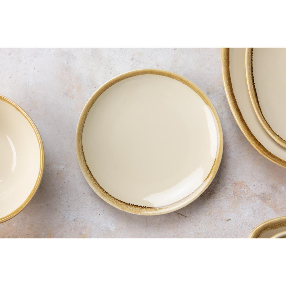 Olympia Kiln Round Coupe Plate Sandstone 230mm - SA284