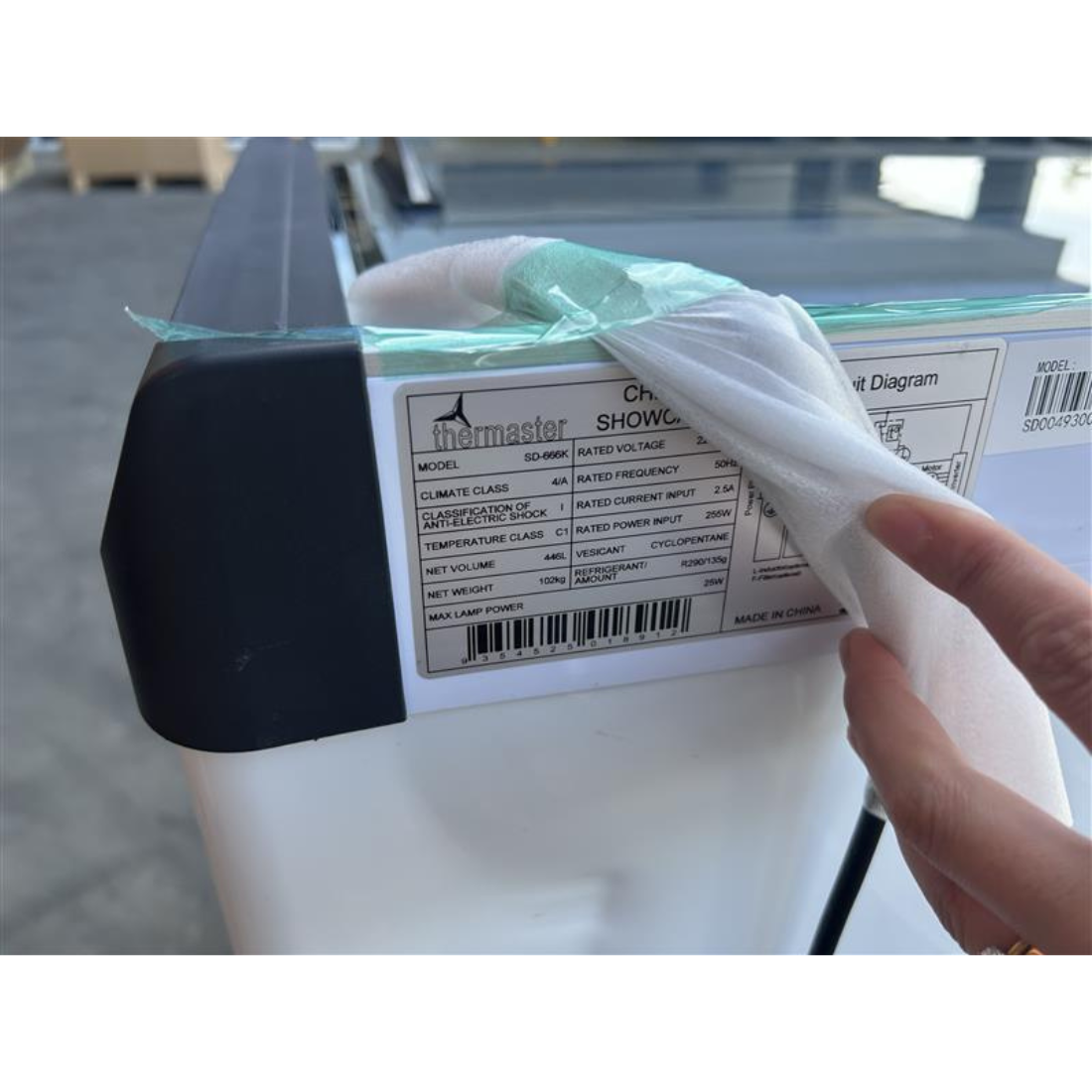 CLEARANCE - Thermaster Heavy Duty Supermarket Glass Sliding Lid Freezers 446L - SD-666K-QLD142