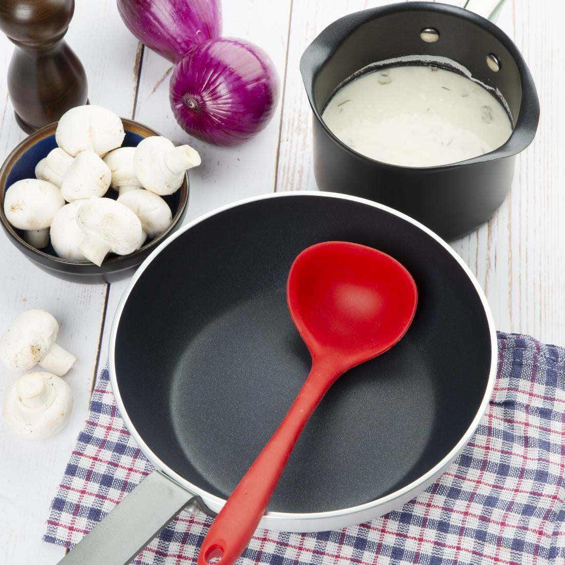 Vogue Aluminium Non-stick Teflon Platinum Plus Sauté Pan - 240mm - HT986