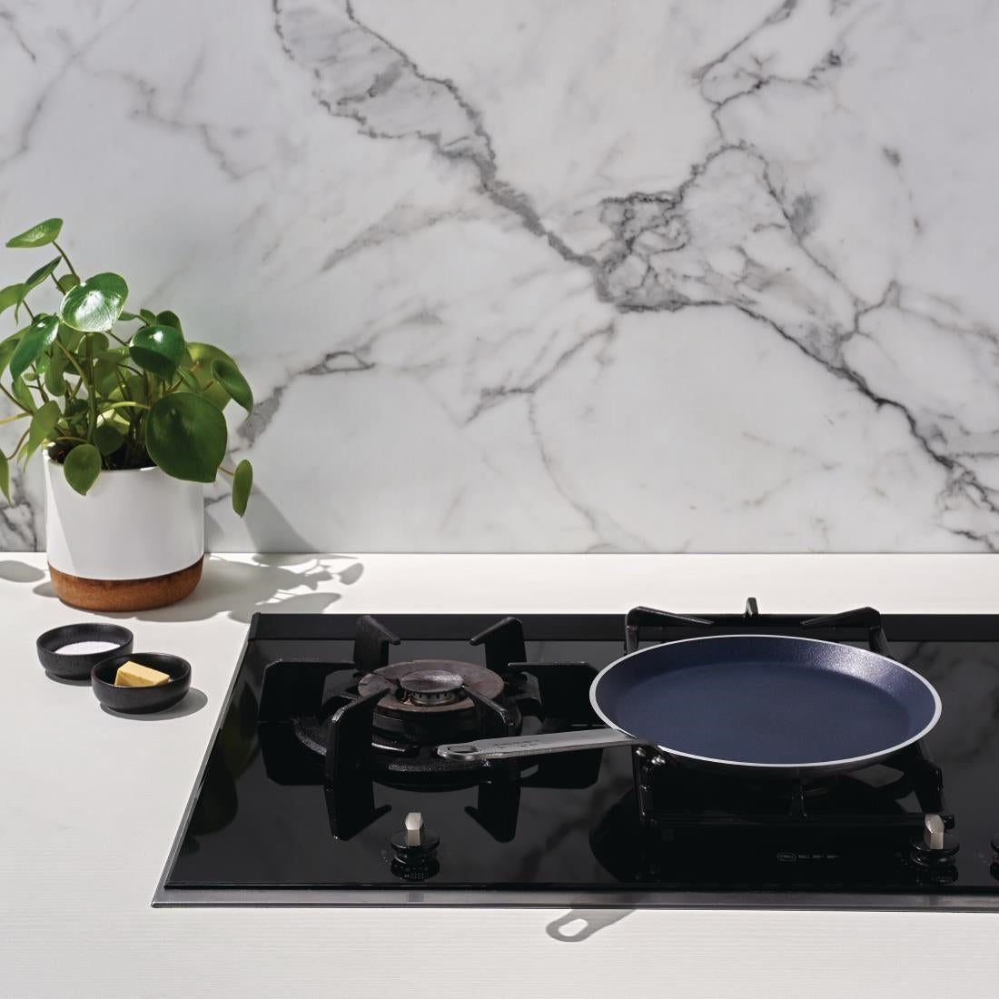 Vogue Aluminium Non-Stick Teflon Platinum Plus Crepe Pan 260mm - HT987