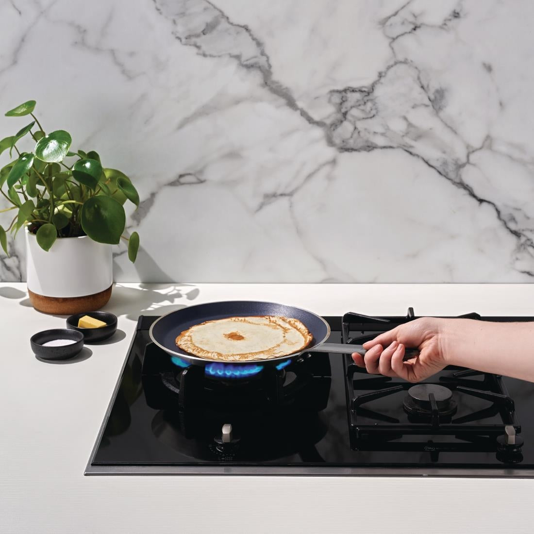 Vogue Aluminium Non-Stick Teflon Platinum Plus Crepe Pan 260mm - HT987