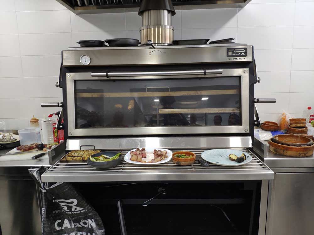 Pira 120 Lux ED Charcoal Oven - 120.104