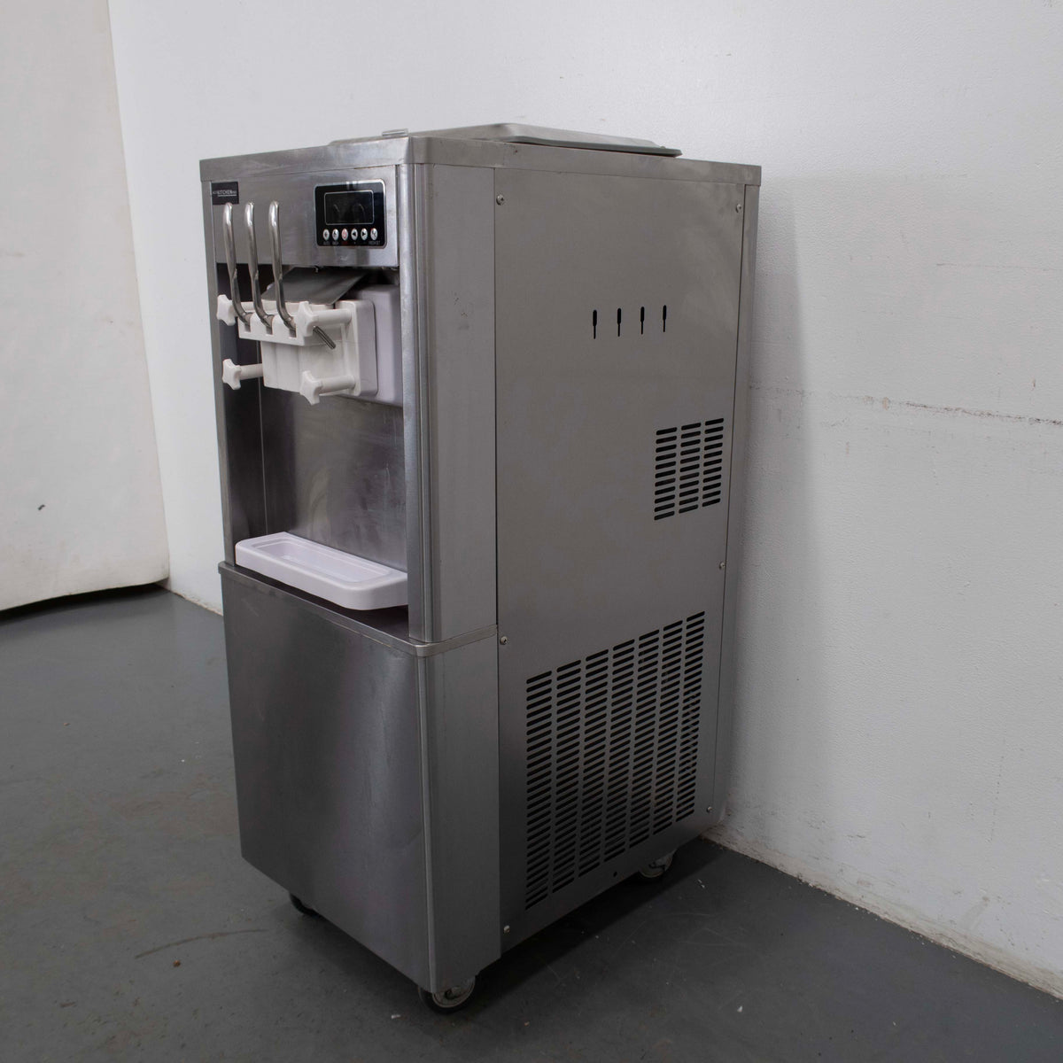 Aus Kitchen Pro AUSKPSSA22 Ice Cream Machine - 852466