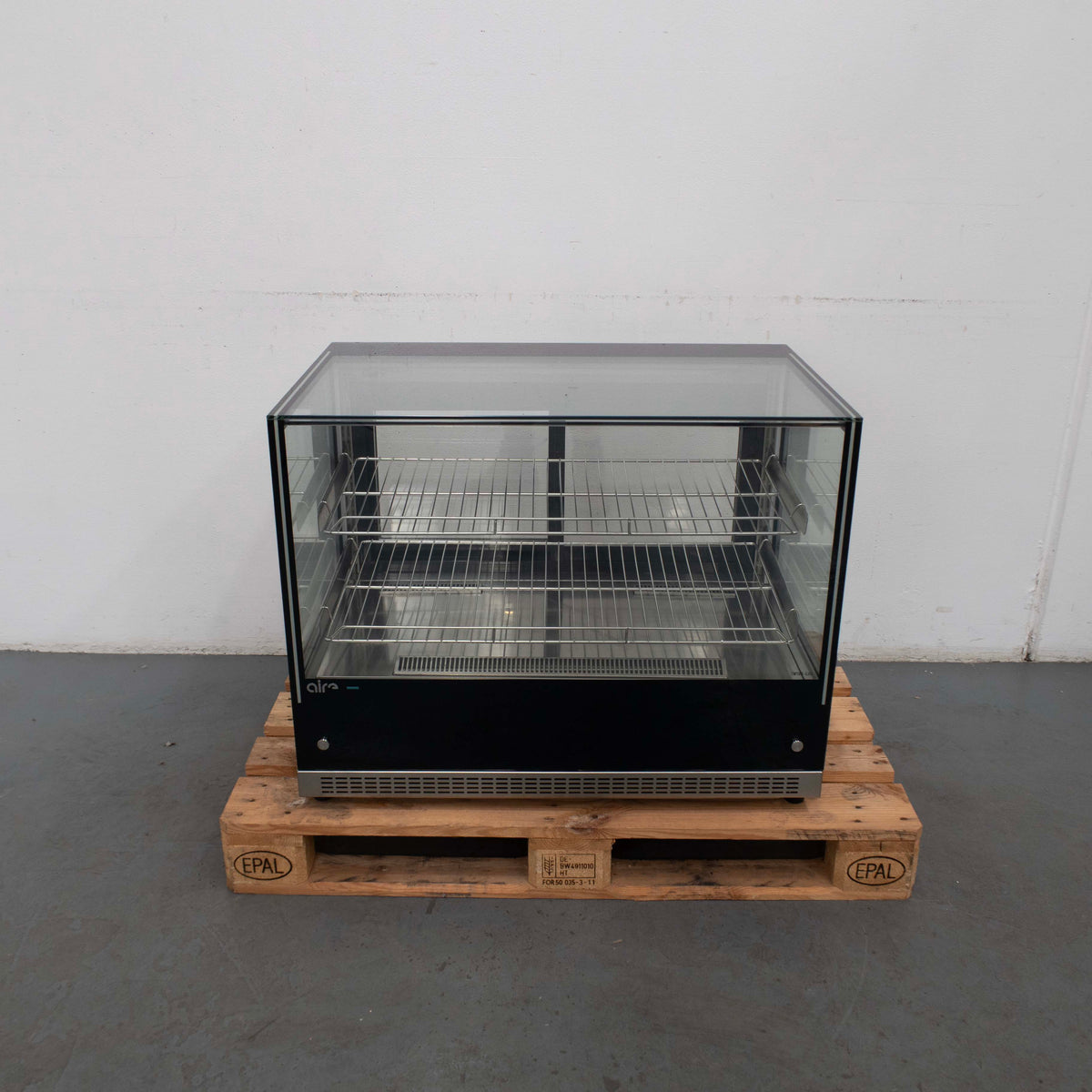 Airex AXR-FDCTSQ-09-D1 Refrigerated Display - 813705
