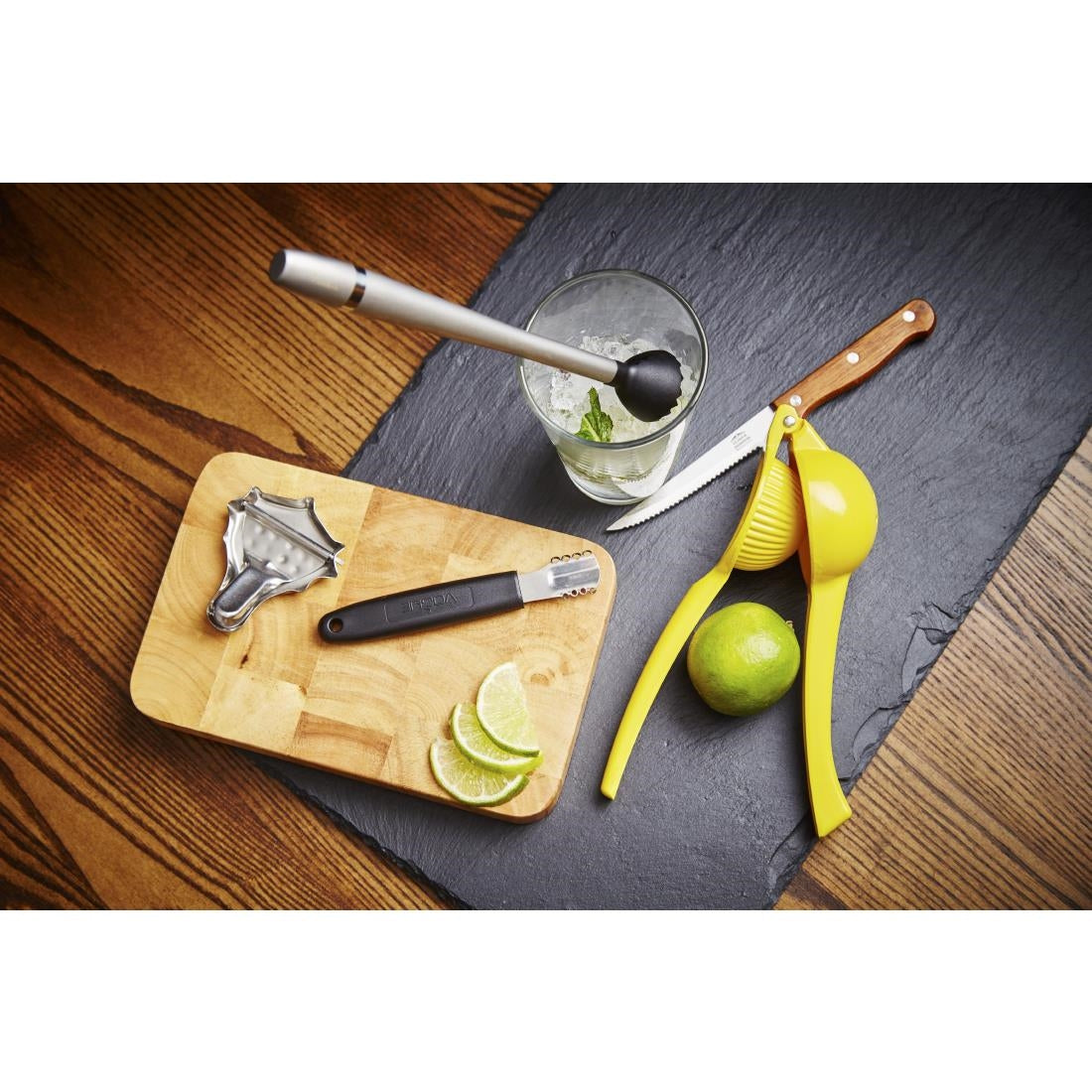 Vogue Small Rectangular Wooden Chopping Board 25x230x150mm - C461
